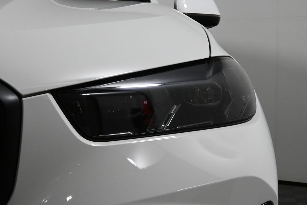 Thumbnail: 2026 BMW X5 - 11