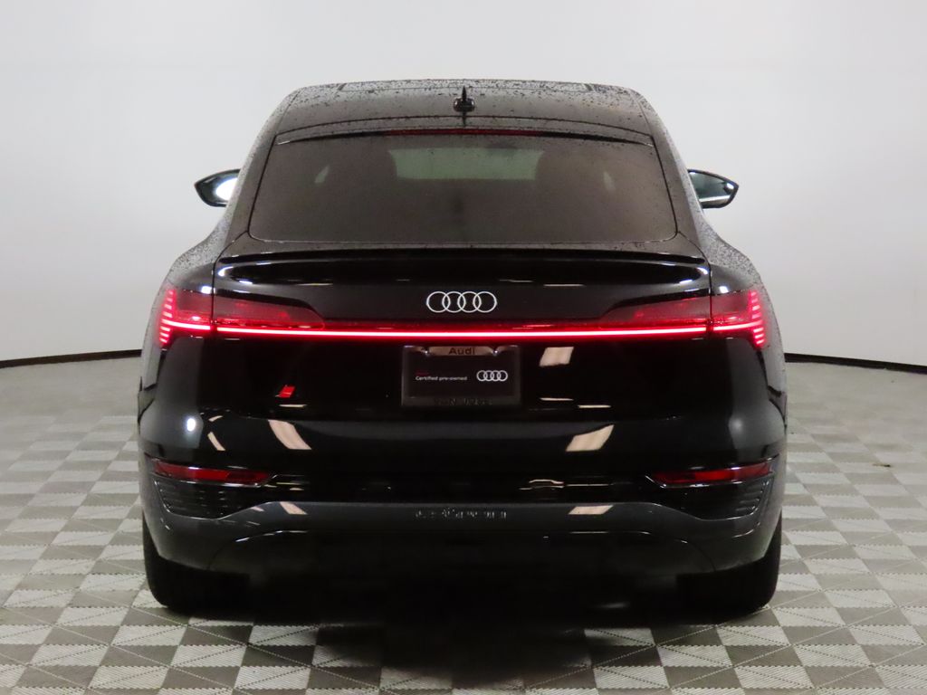 Thumbnail: 2024 Audi Q8 e-tron - 4