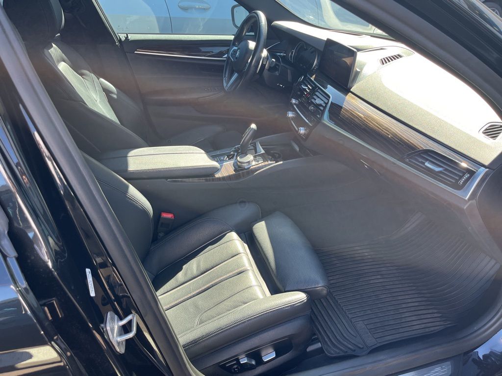 Thumbnail: 2019 BMW 5 Series - 6