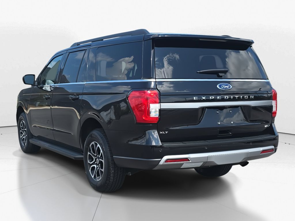 2024 Black Metallic Ford Expedition Max XLT RWD SUV