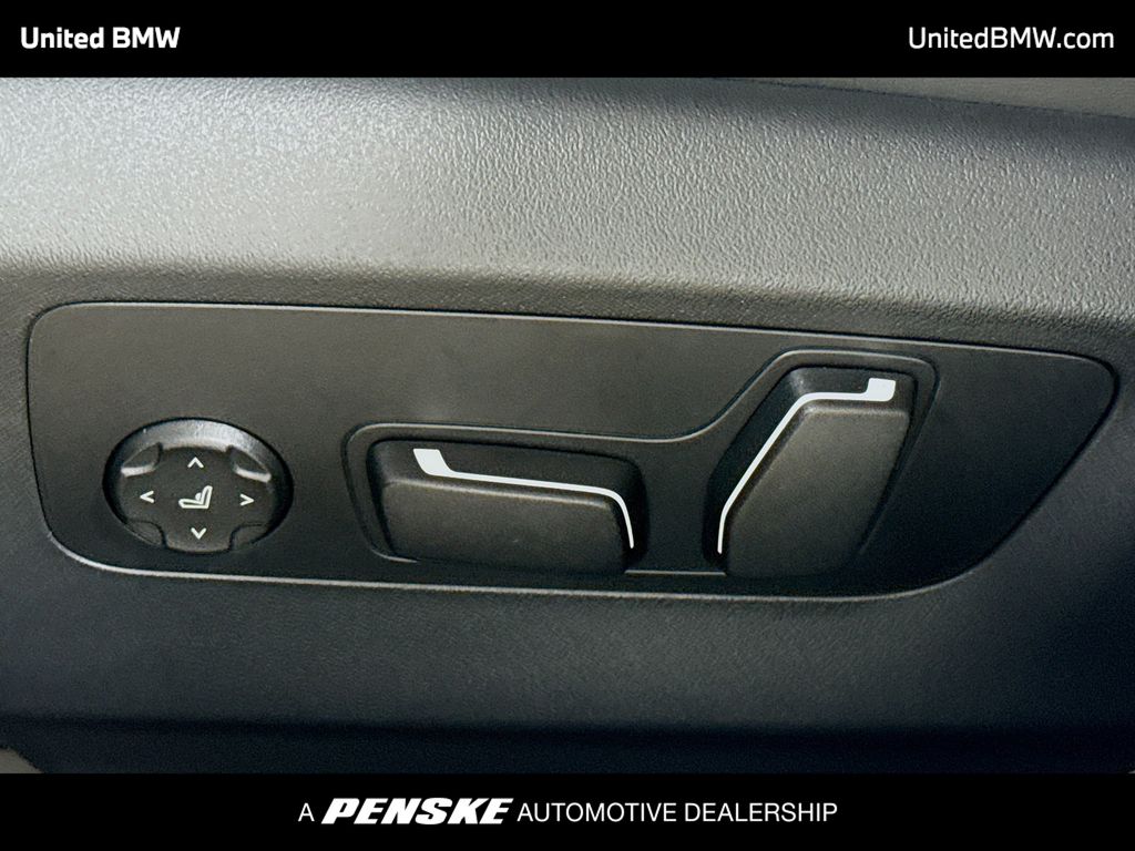 Thumbnail: 2026 BMW M5 - 4