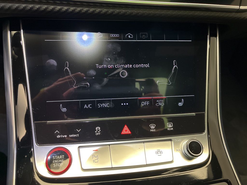 Thumbnail: 2024 Audi SQ8 - 19