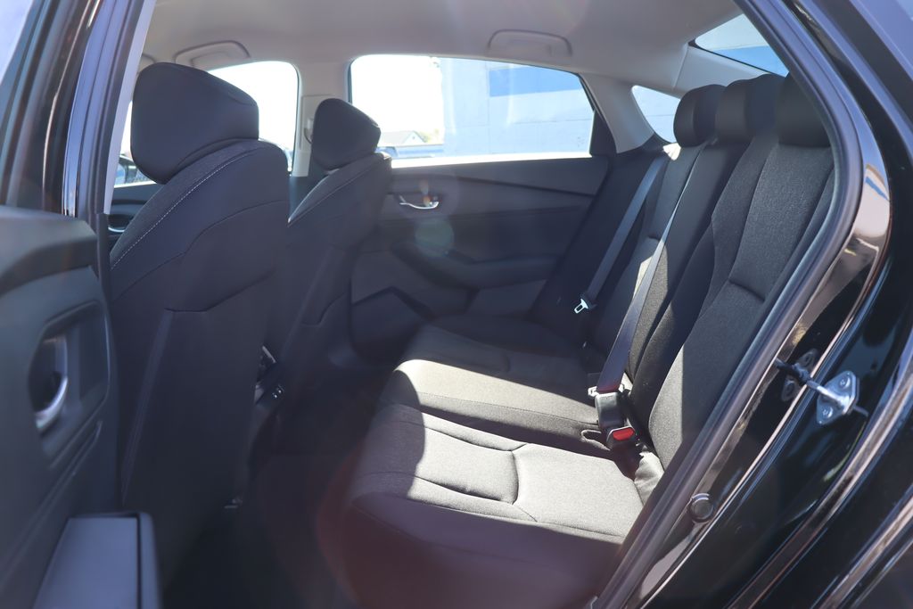 2025 Honda Accord LX 12