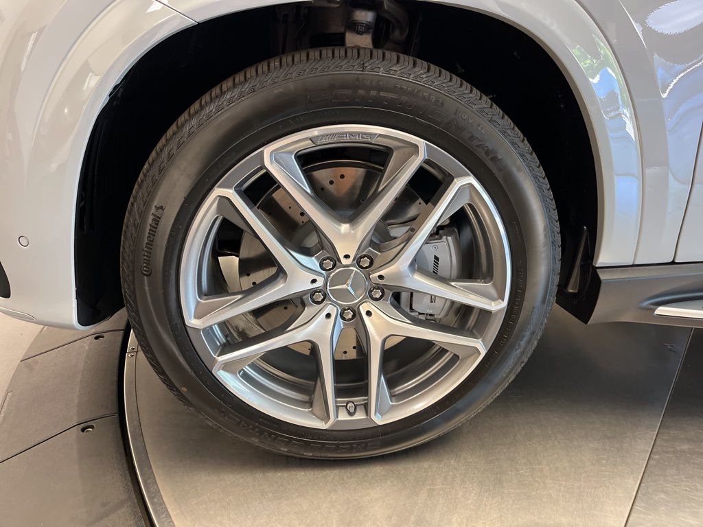 Thumbnail: 2025 Mercedes-Benz GLE - 10