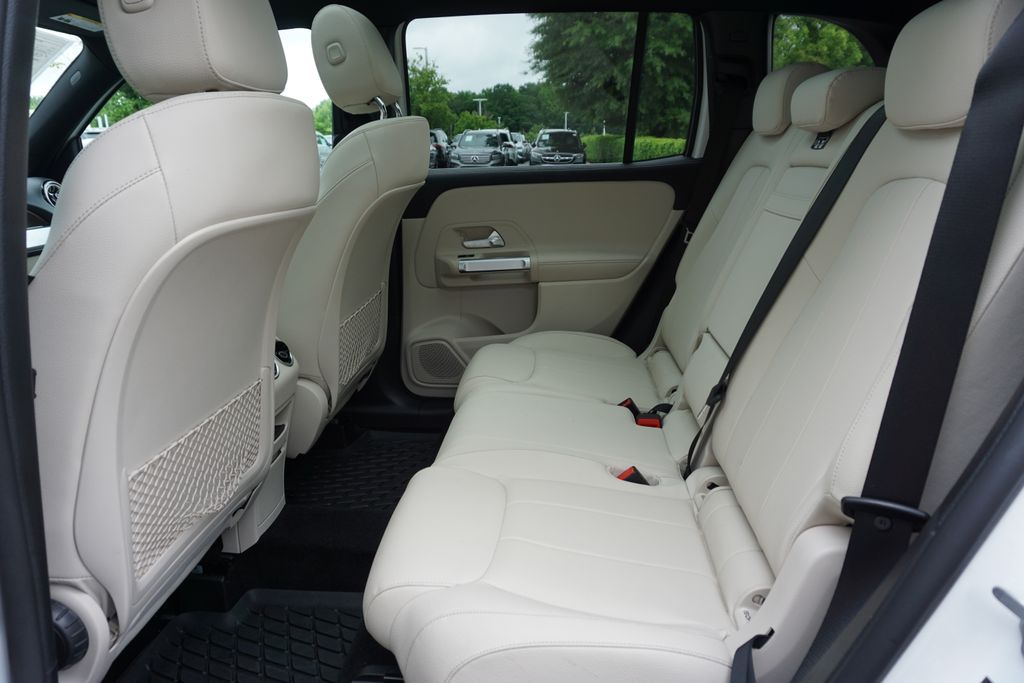 2022 Mercedes-Benz GLB 250 9