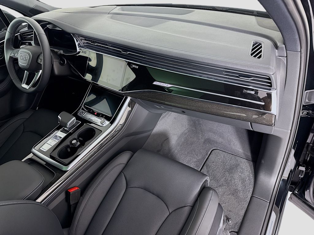 Thumbnail: 2026 Audi Q7 - 19