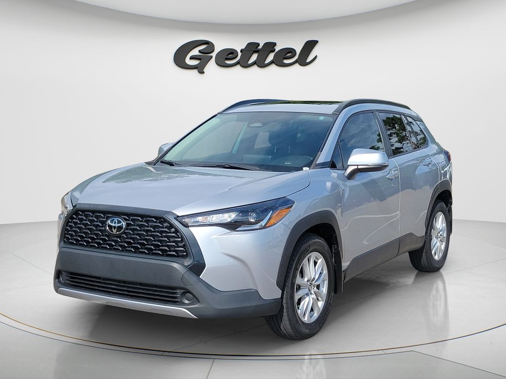 Certified Pre-Owned 2024 Toyota Corolla Cross LE 4D Sport Utility