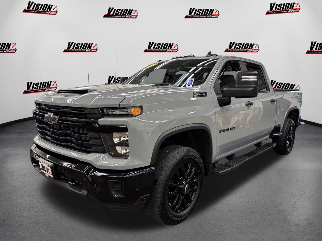 2025 Chevrolet Silverado 2500HD Custom Crew Cab 4WD