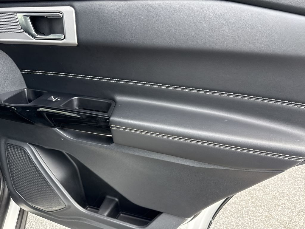 Used 2022 Ford Explorer SUV