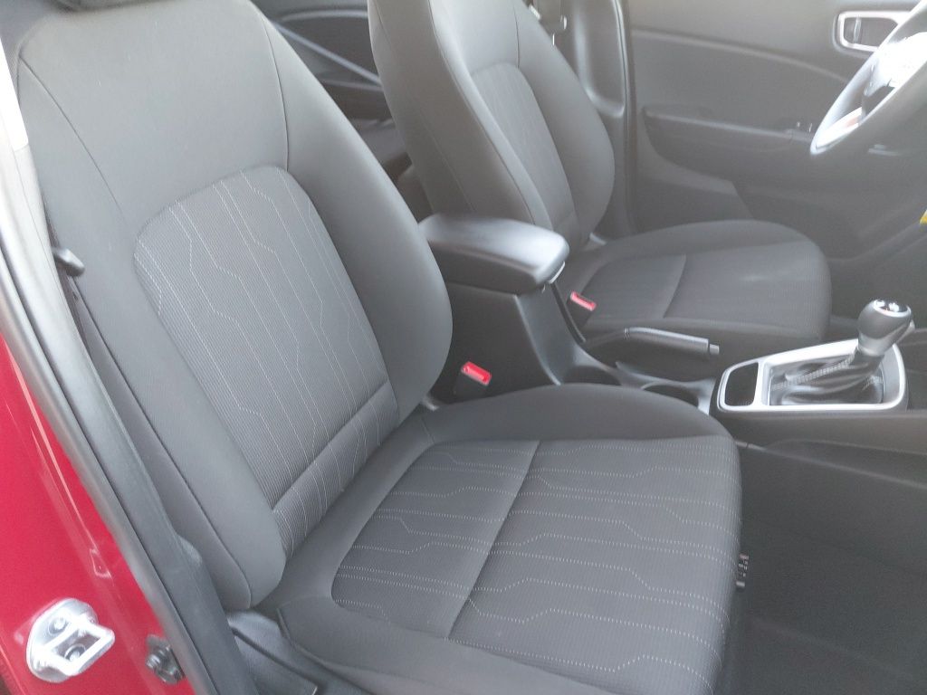 Thumbnail: 2023 Hyundai Venue - 22