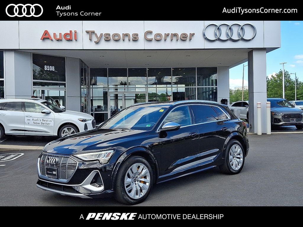 2022 Audi e-tron S Premium Plus -
                Vienna, VA