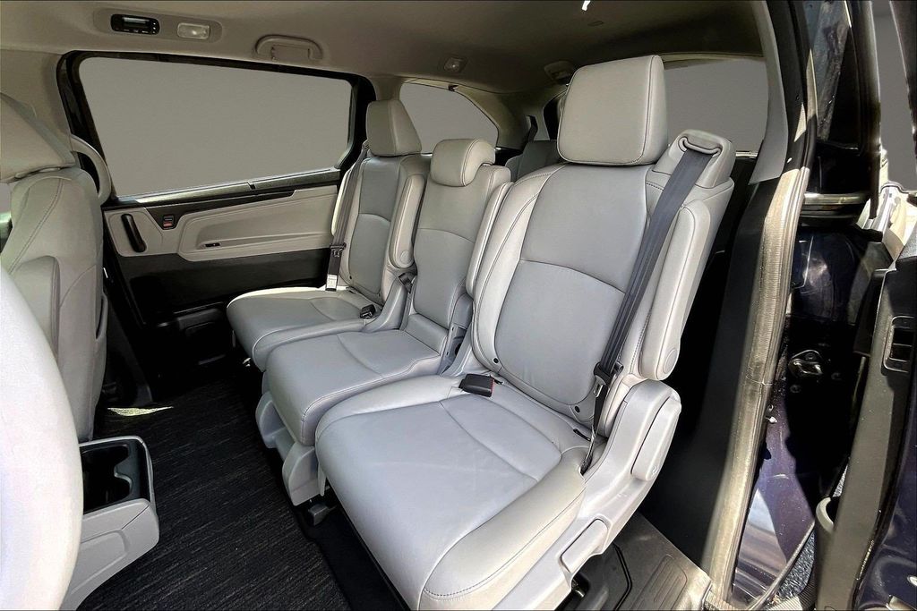 Used 2021 Honda Odyssey Van