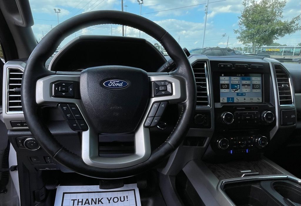 2017 Ford F-350SD Lariat White at Autostrade
