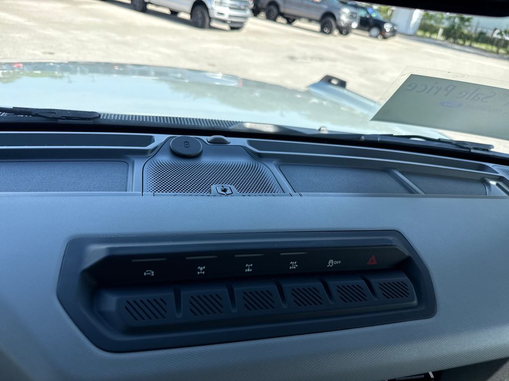 Used 2021 Gray Ford Badlands image 20