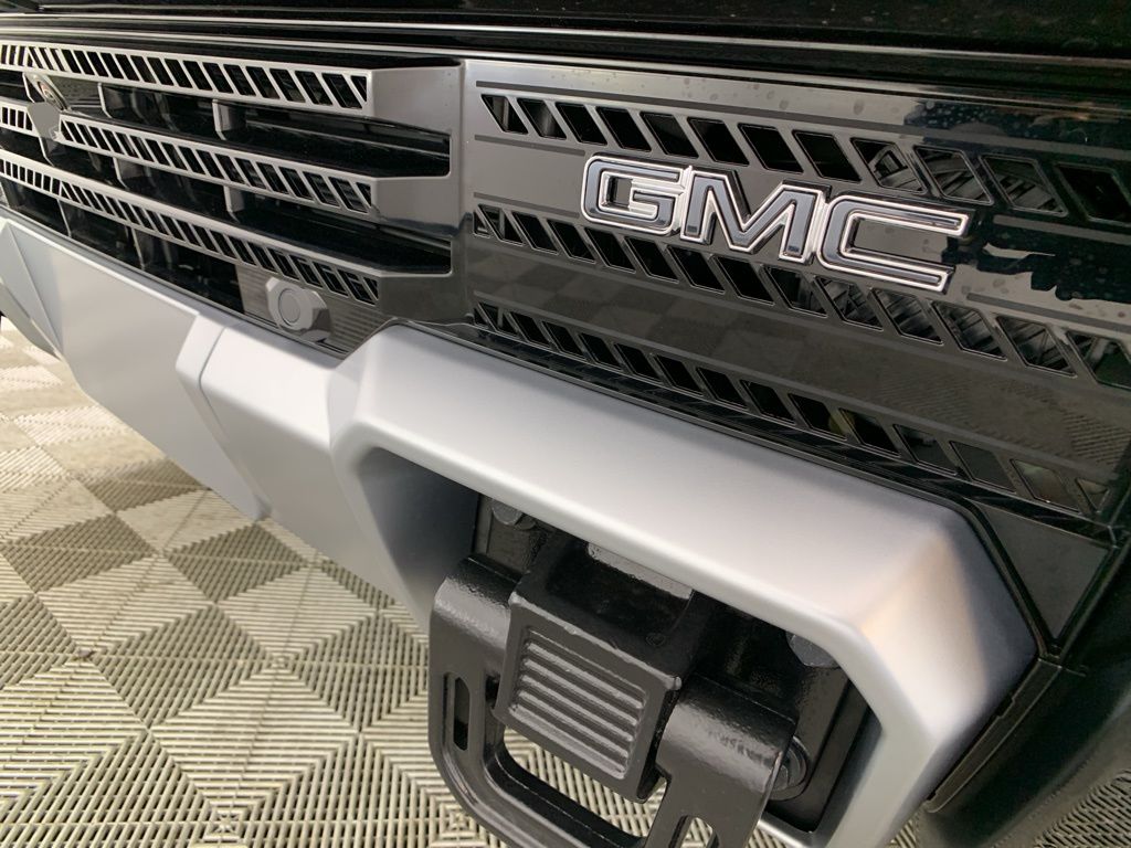 2025 GMC Hummer EV SUV 2X 57