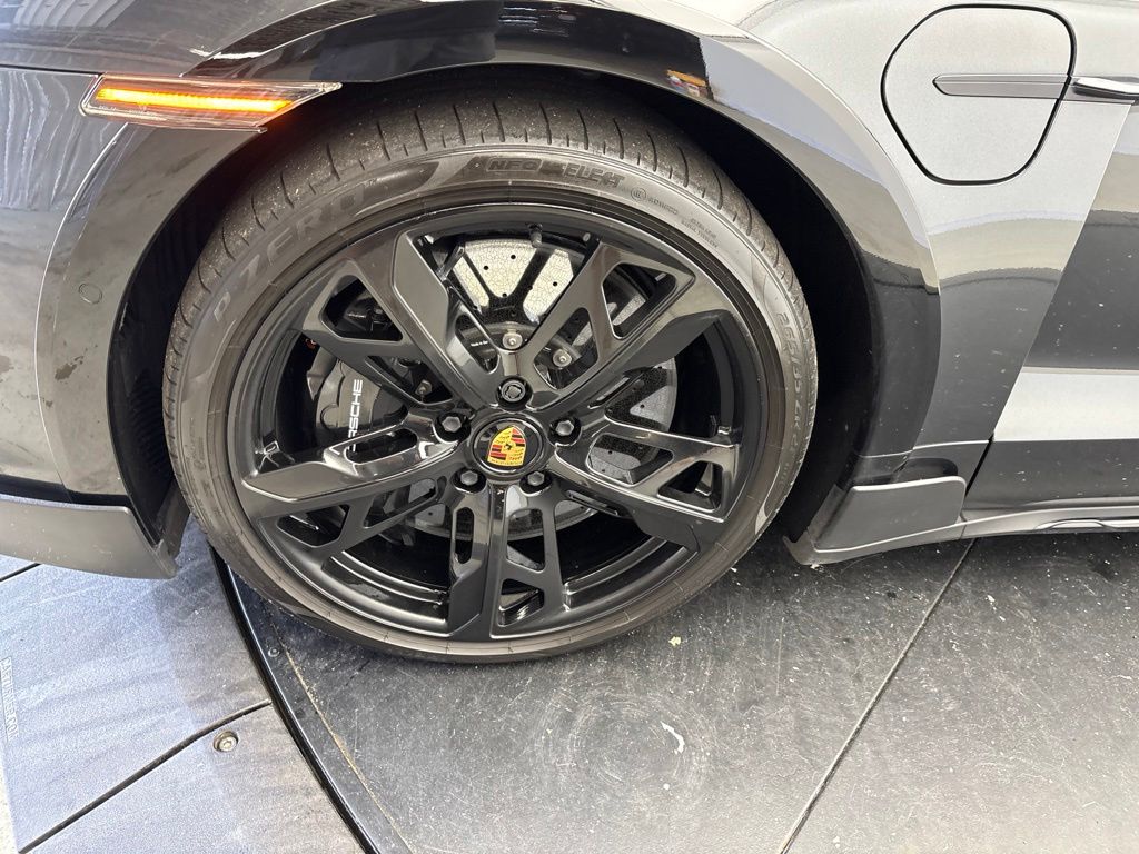 Thumbnail: 2023 Porsche Taycan - 14