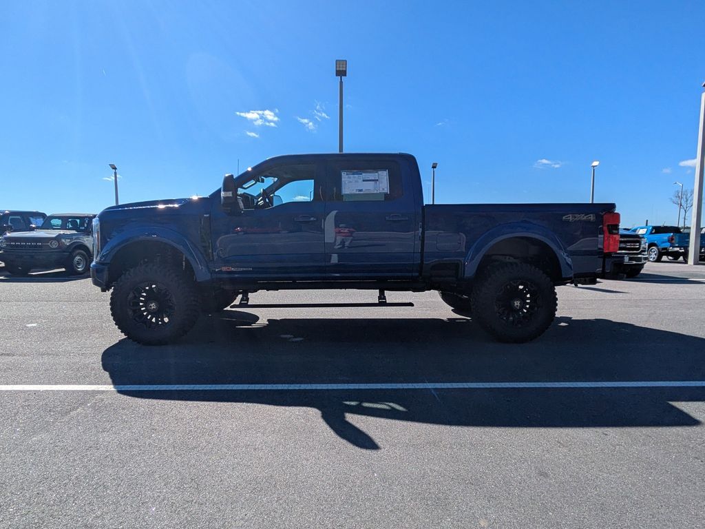 2026 Ford F-250 Super Duty Black Widow