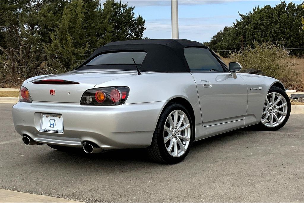 2006 Honda S2000 Base 13