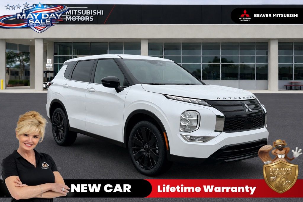 2026 Mitsubishi Outlander LE FWD's photo