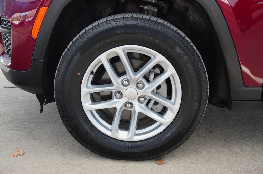 Used Car 2024 Jeep Grand Cherokee  Laredo X For Sale Under $30,000 In Weatherford, Texas