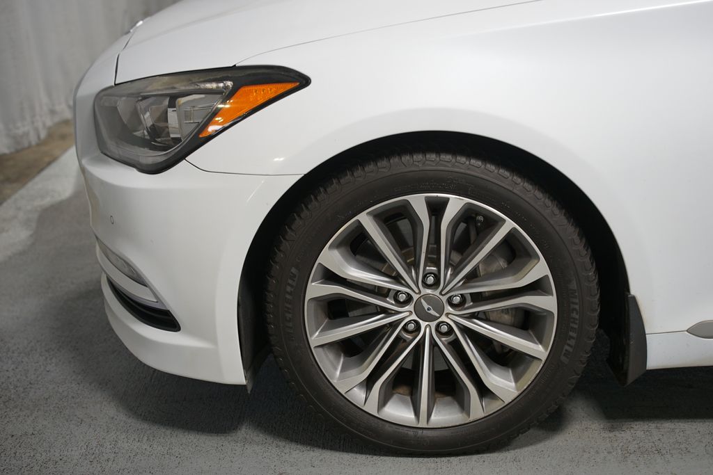 Thumbnail: 2016 Hyundai Genesis - 5