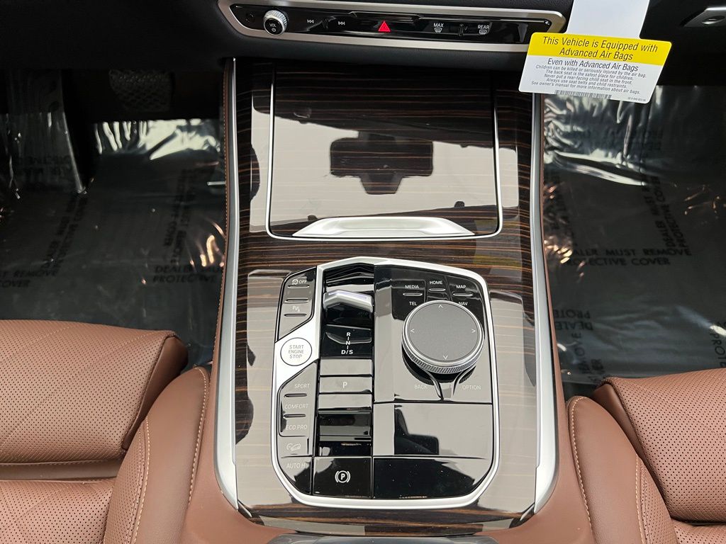 2025 BMW X5 xDrive40i 12