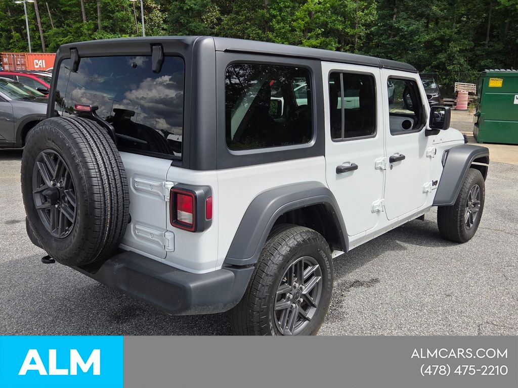 Used 2025 White Jeep Sport S image 14