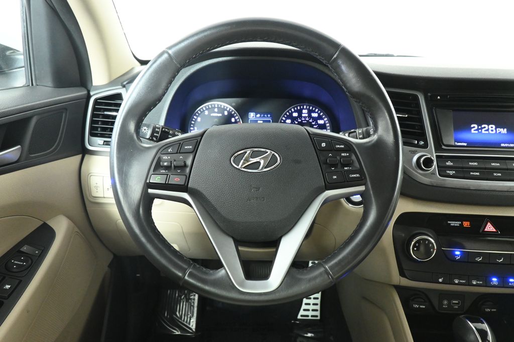 2017 Hyundai Tucson Sport 15