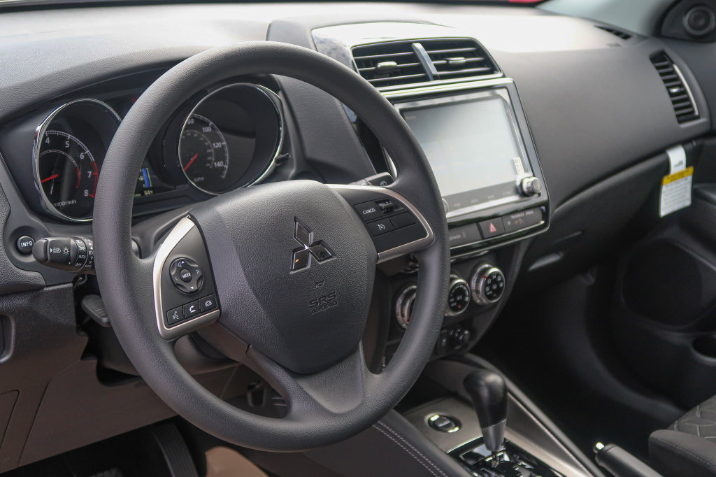 2027 Mitsubishi Outlander Sport ES