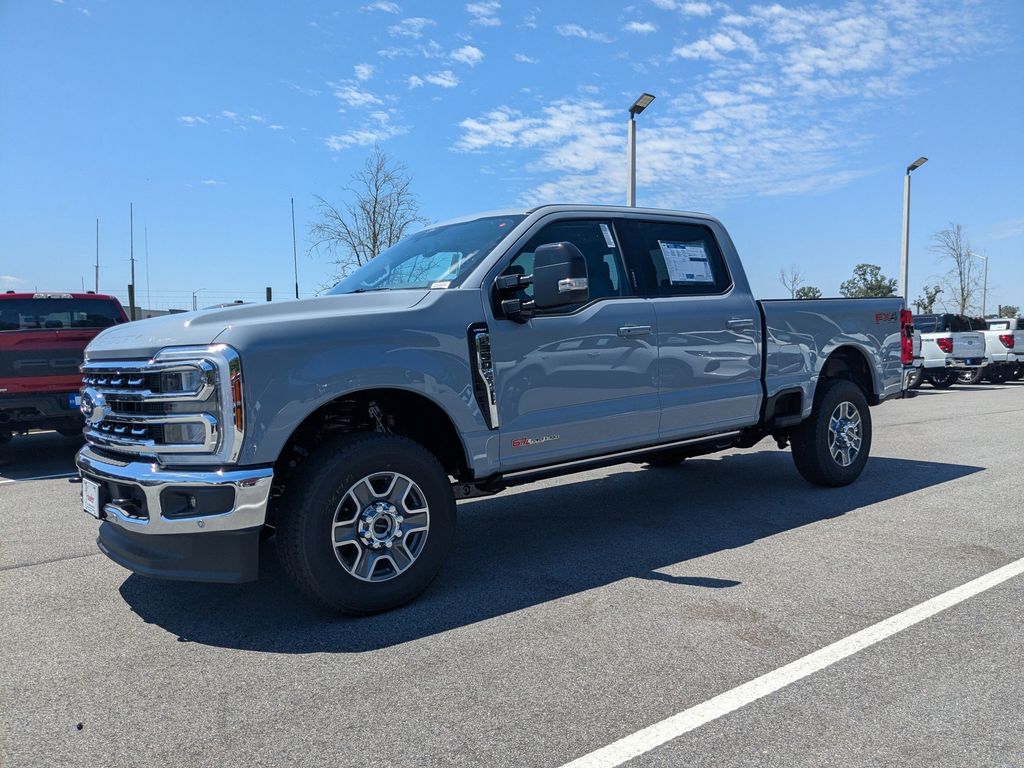 2026 Ford Super Duty F-350 SRW LARIAT