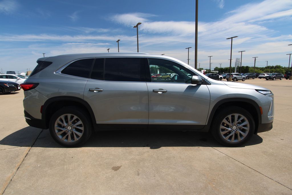Used 2025 Buick Enclave SUV