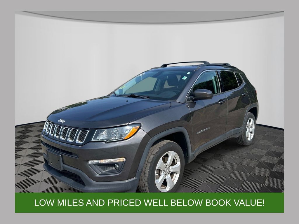 Crystal Metallic 2018 Jeep Compass SUV / Crossover Four-Wheel Drive 9-Speed Automatic