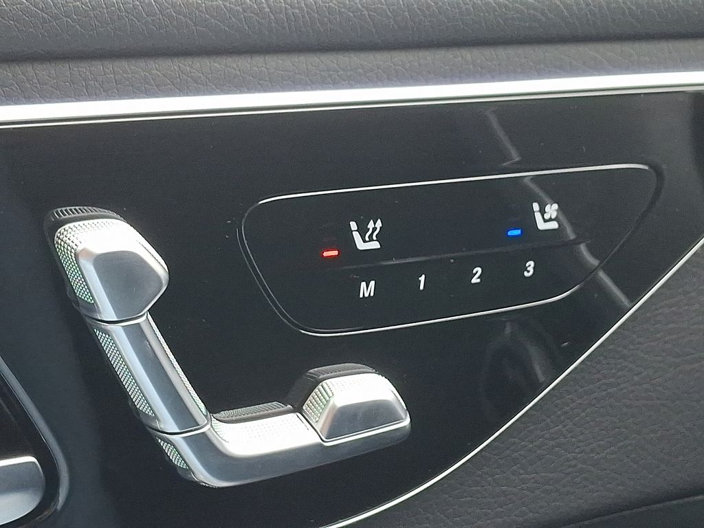 Thumbnail: 2025 Mercedes-Benz C-Class - 25