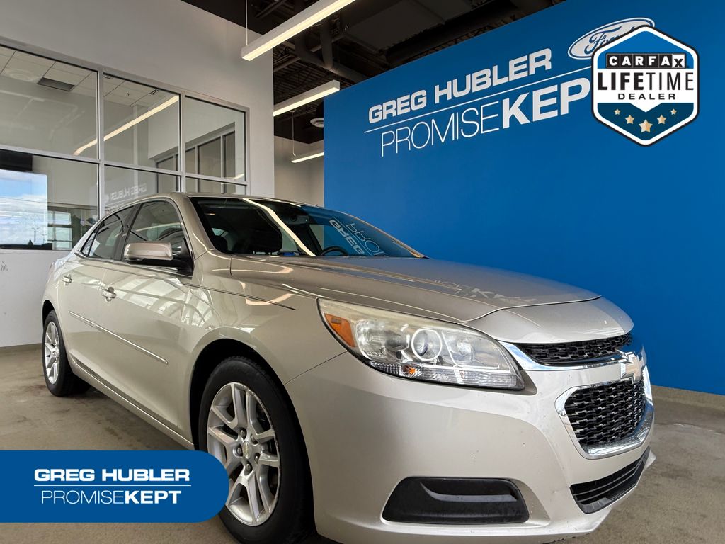 Champagne Silver Metallic 2014 Chevrolet Malibu 1LT FWD Sedan Front-Wheel Drive 6-Speed Automatic Overdrive