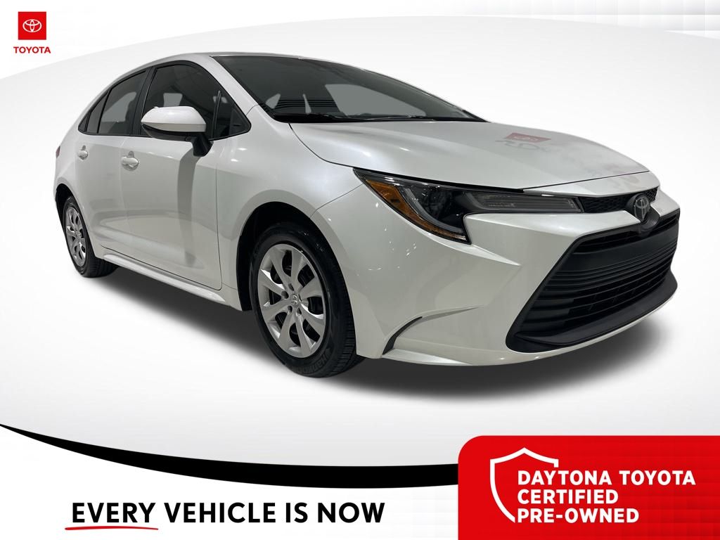 2023 Toyota Corolla LE's photo