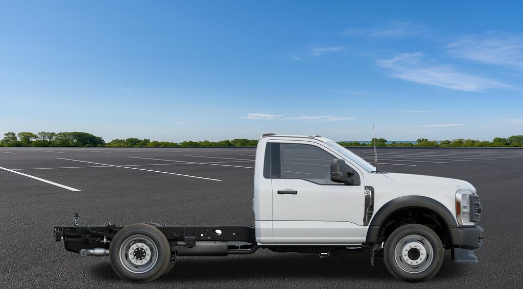 New 2024 Ford Super Duty F-450 Chassis Regular Cab (DRW) 169" Wheelbase XL