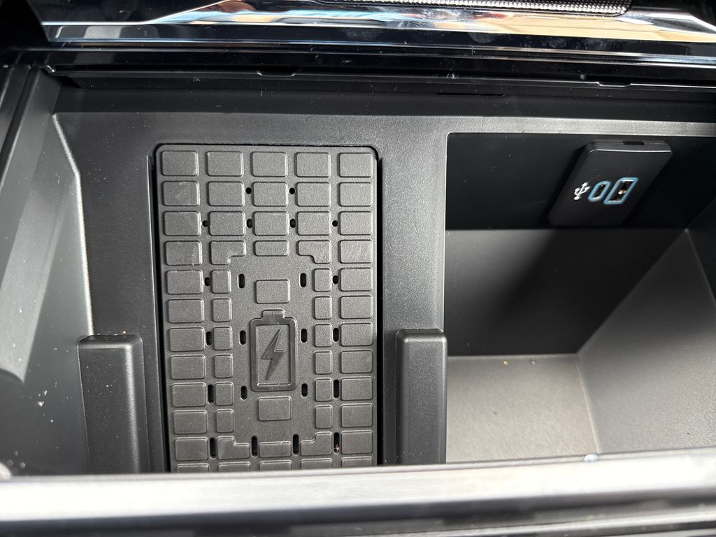 New 2026 Black Ford Lariat image 37