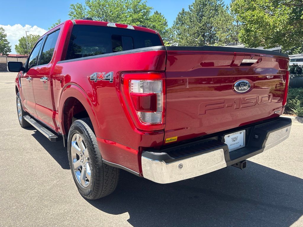View vehicle photo 3