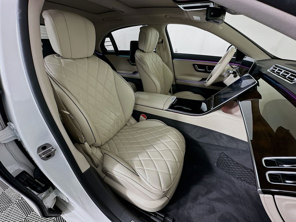 Thumbnail: 2023 Mercedes-Benz S-Class - 30