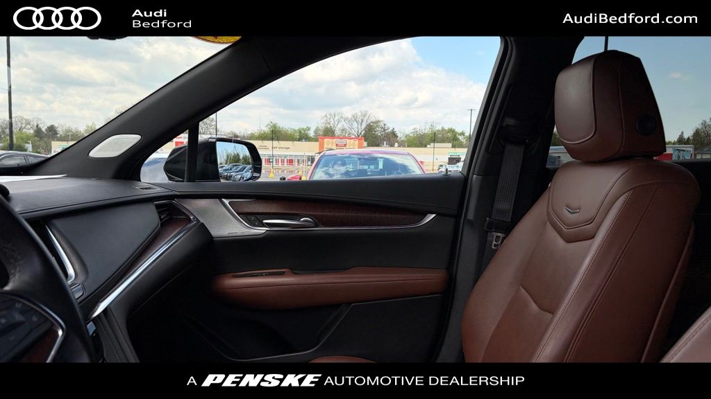 Thumbnail: 2022 Cadillac XT5 - 13