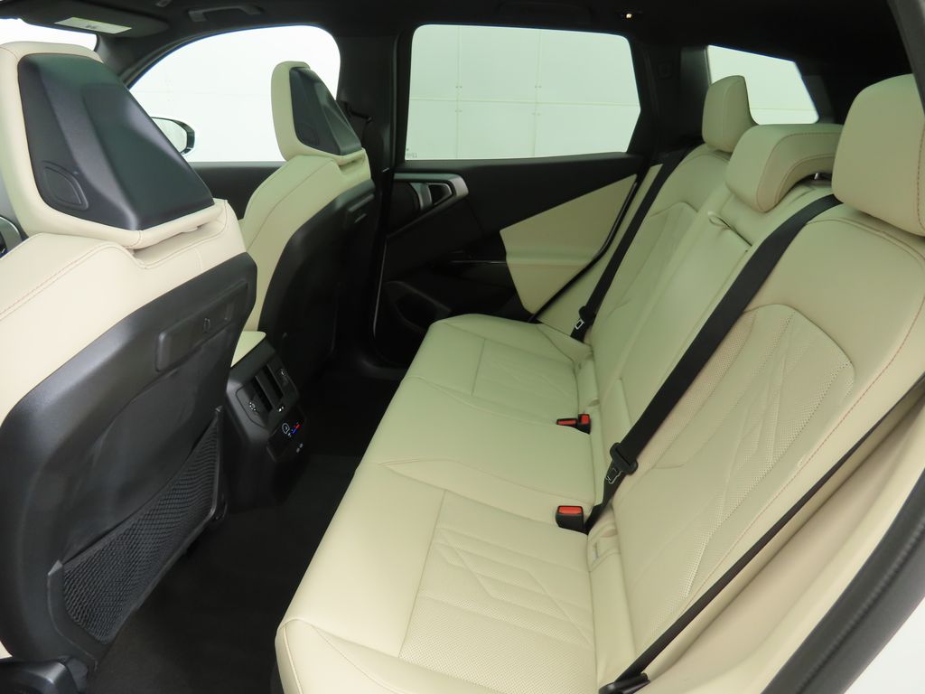 Thumbnail: 2026 BMW X3 - 22