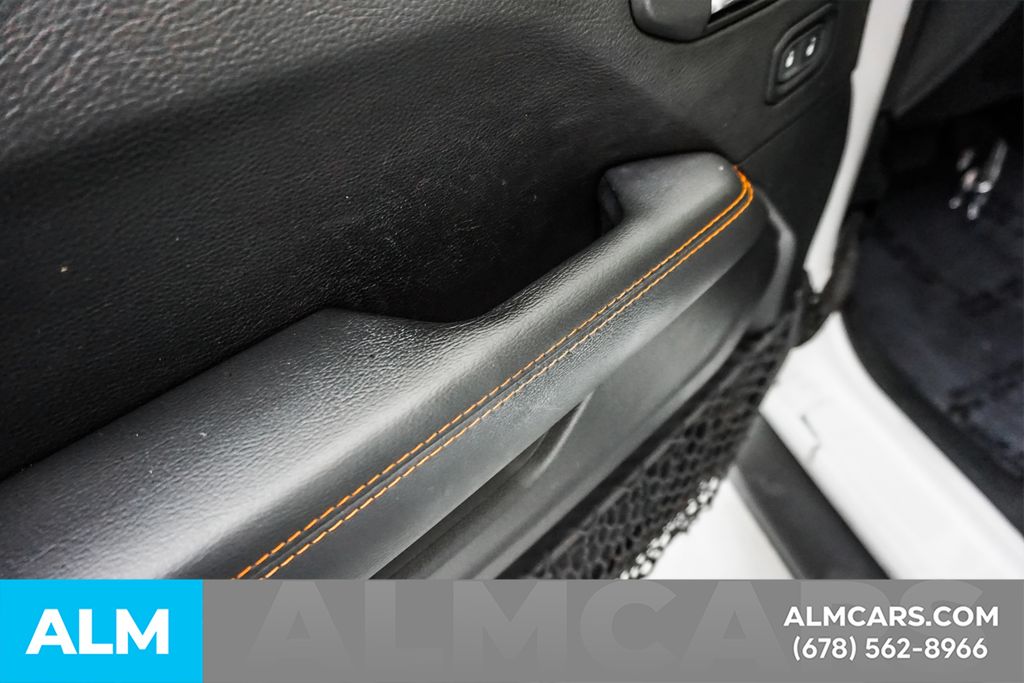 Used 2020 White Jeep Mojave image 46