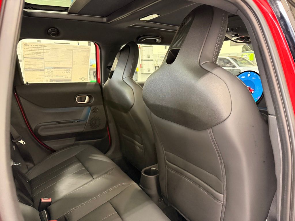 Thumbnail: 2026 MINI Cooper - 24