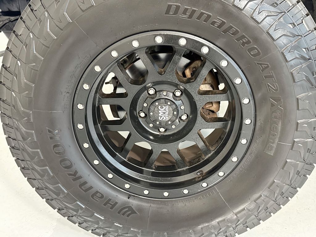 Thumbnail: 2017 Jeep Wrangler - 29