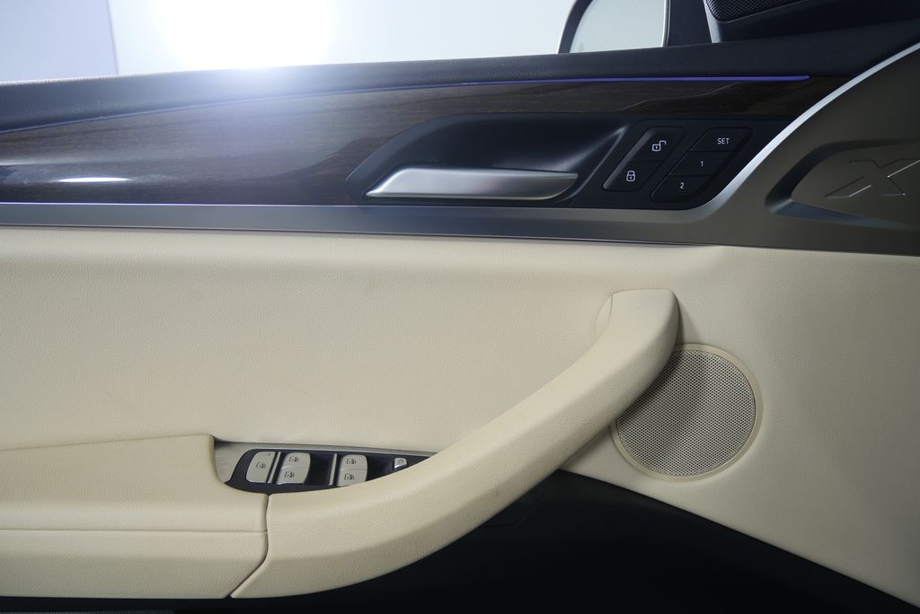 Thumbnail: 2023 BMW X3 - 8