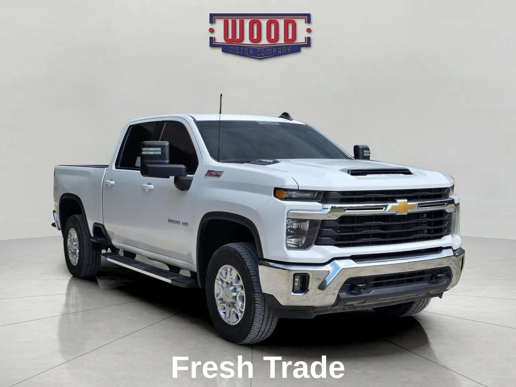 2025 Chevrolet Silverado 2500HD LT Crew Cab 4WD