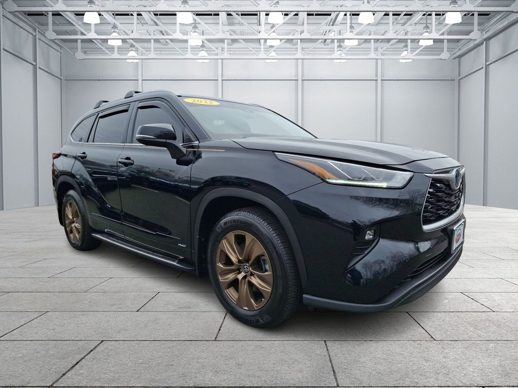 2022 Toyota Highlander Bronze Edition 3