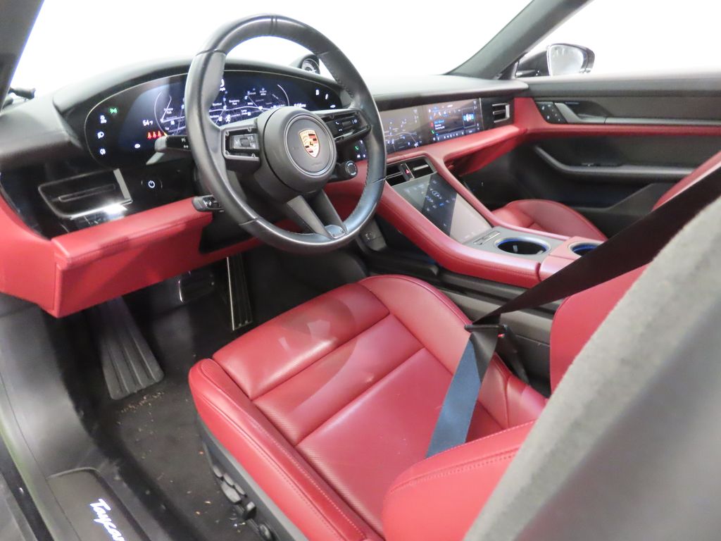 Thumbnail: 2023 Porsche Taycan - 4