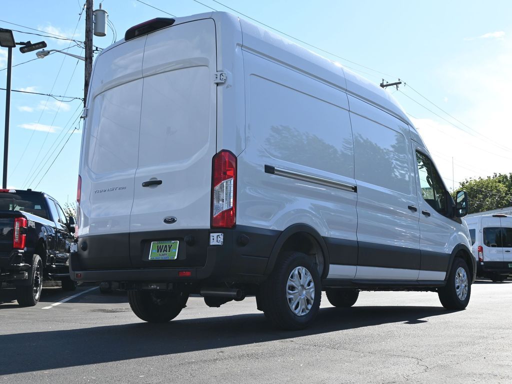 2025 Ford Transit 250