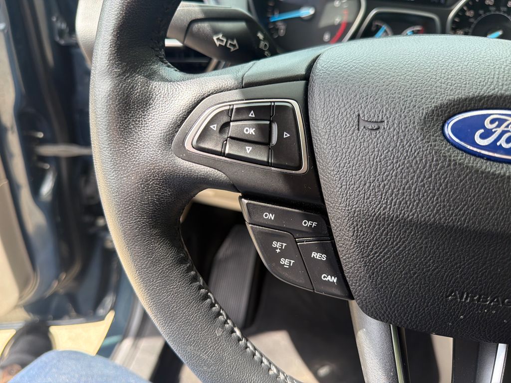 Used 2019 Green Ford Titanium image 18